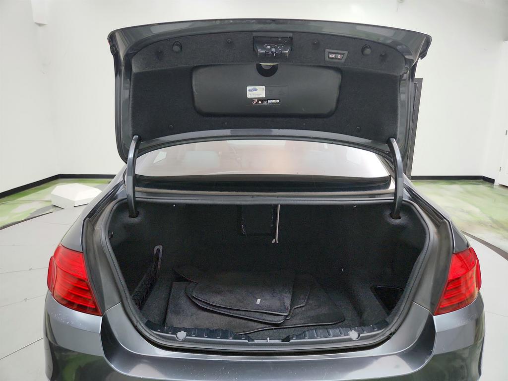 2015 BMW 5 Series - $9,250