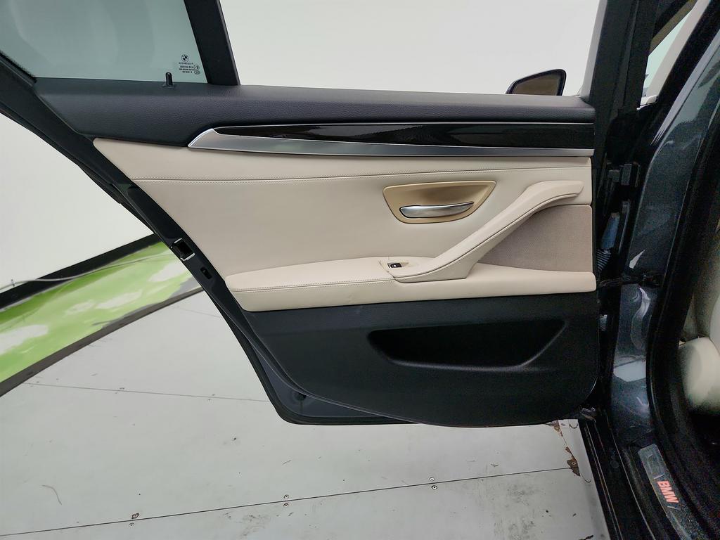 2015 BMW 5 Series - $9,250
