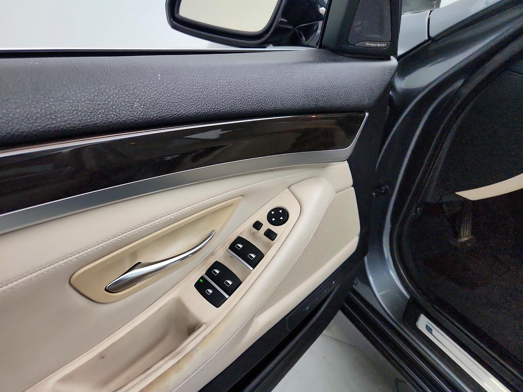 2015 BMW 5 Series - $9,250