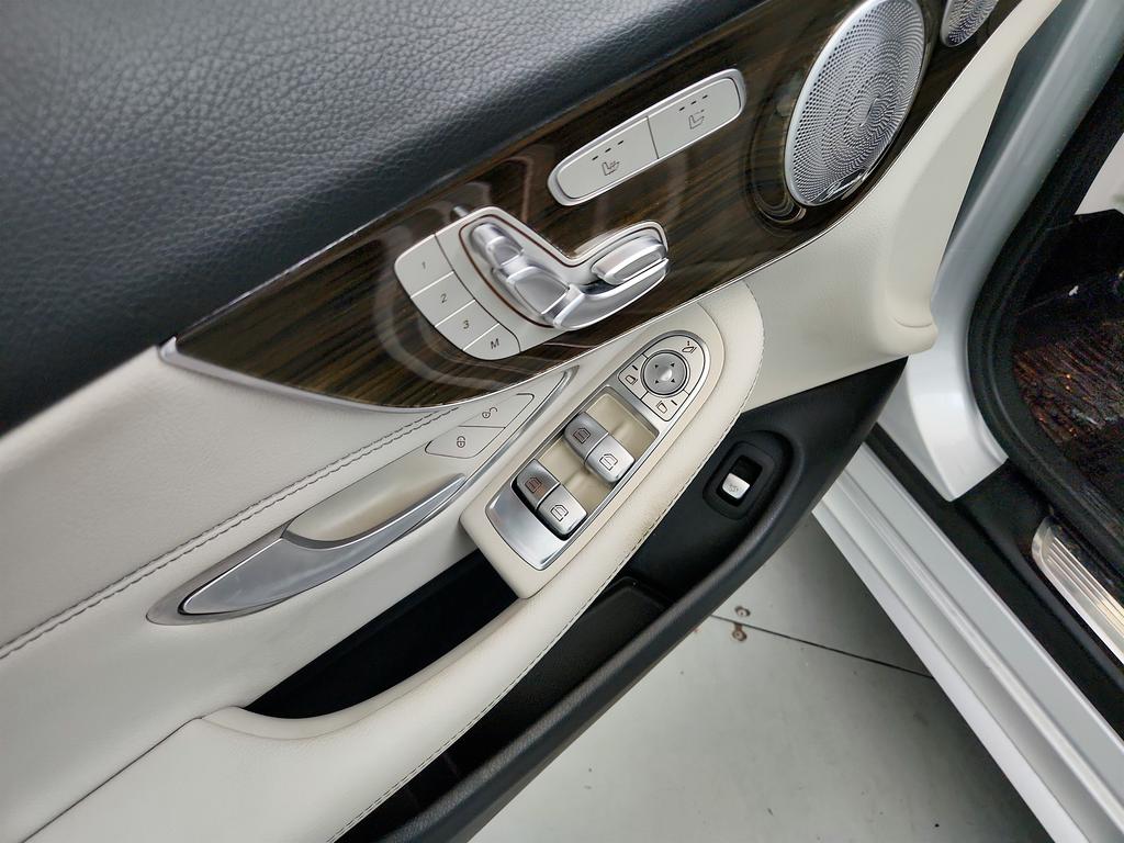 2018 Mercedes-Benz C-Class - $17,495