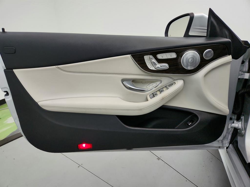 2018 Mercedes-Benz C-Class - $17,495