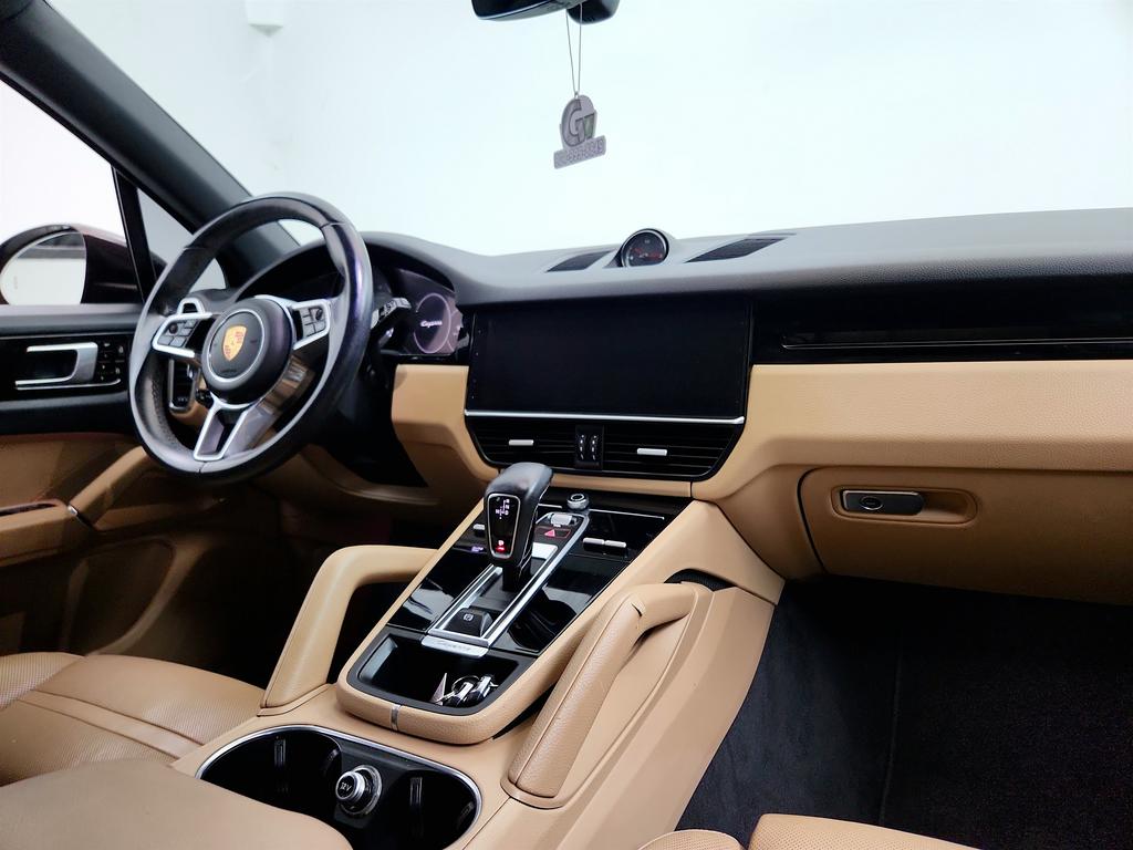 2020 Porsche Cayenne - $35,650