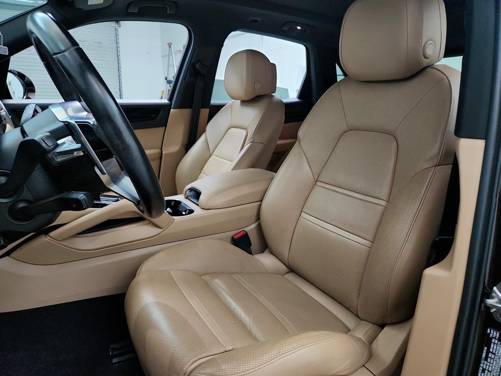 2020 Porsche Cayenne - $35,650