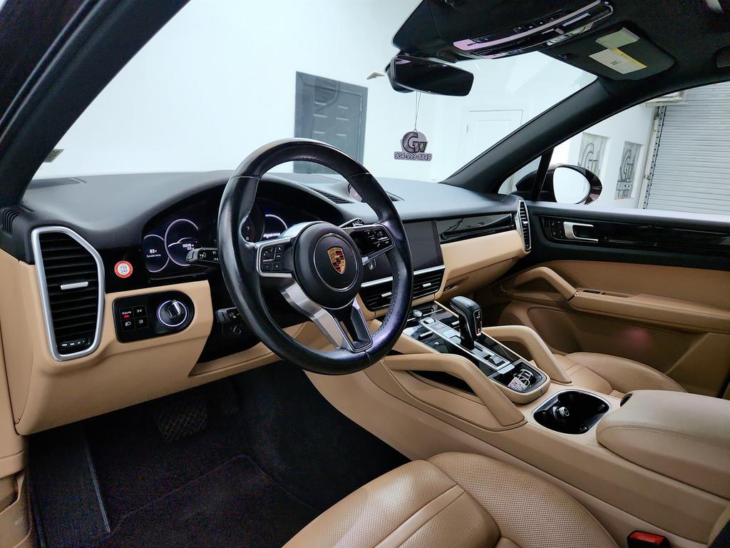 2020 Porsche Cayenne - $35,650