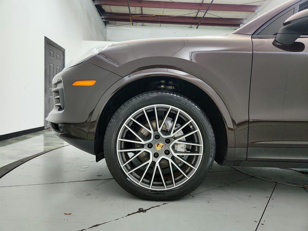 2020 Porsche Cayenne - $35,650