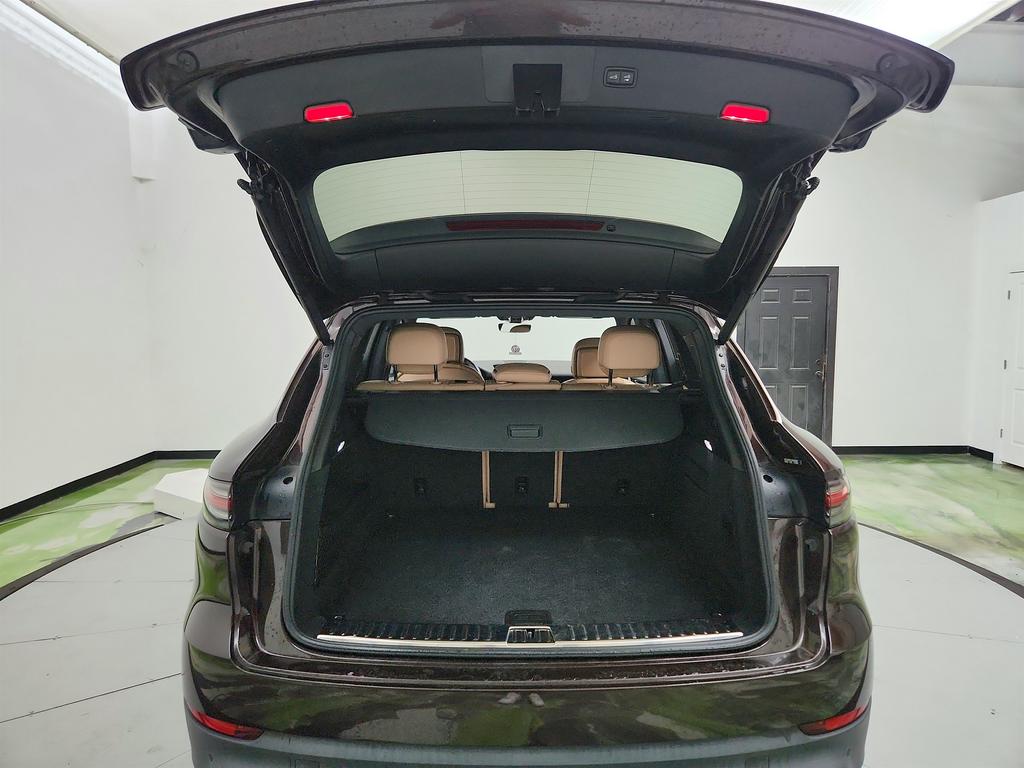 2020 Porsche Cayenne - $35,650