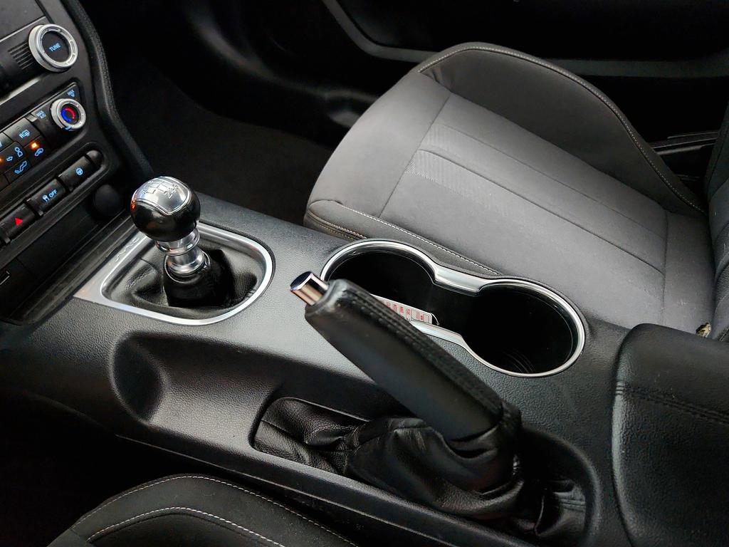 2021 Ford Mustang - $32,995