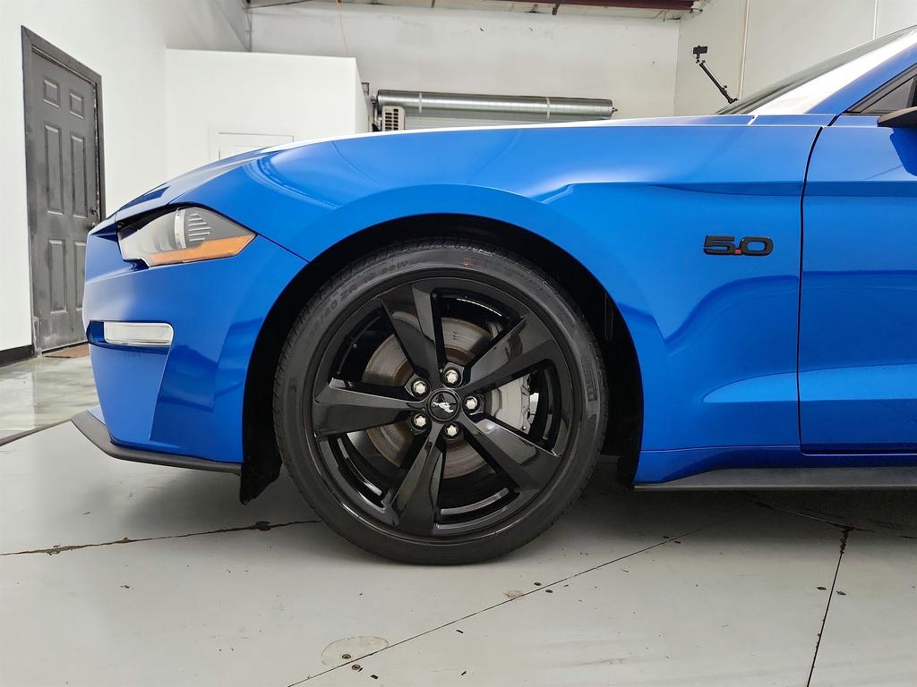 2021 Ford Mustang - $32,995