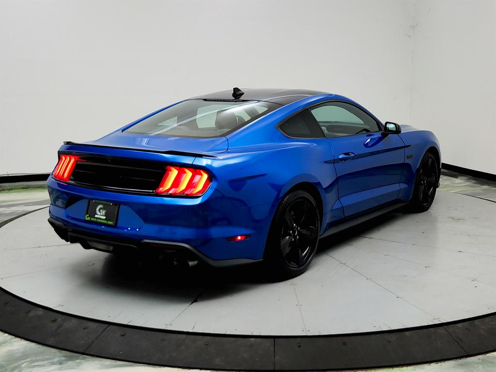 2021 Ford Mustang - $32,995