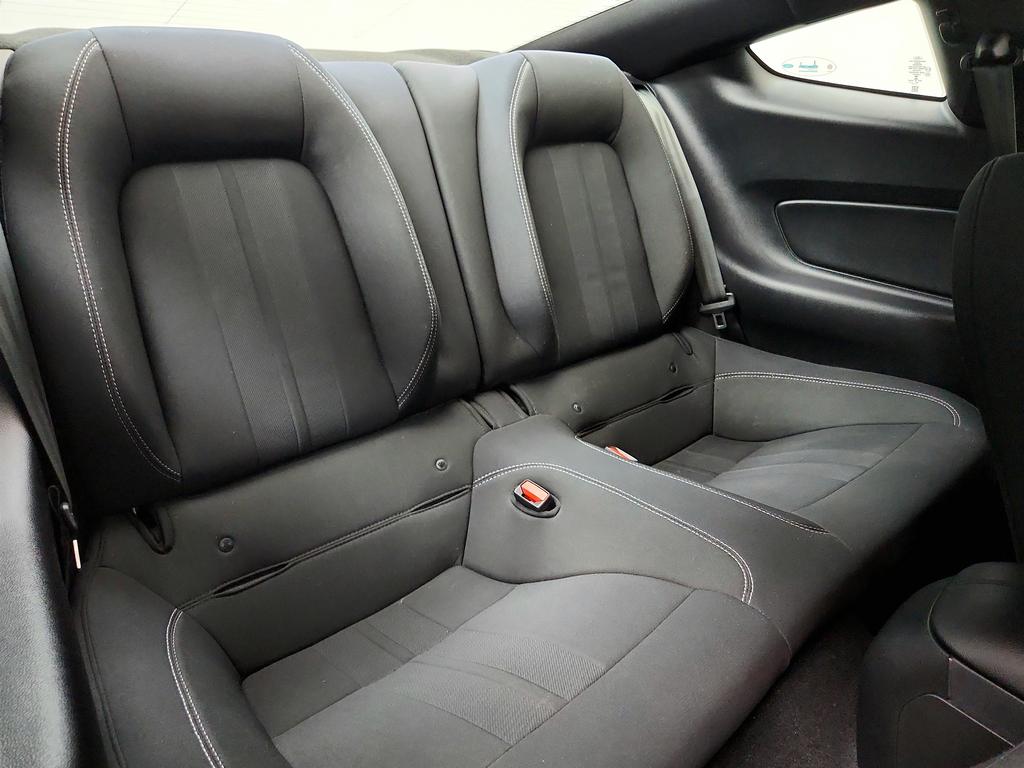 2021 Ford Mustang - $32,995