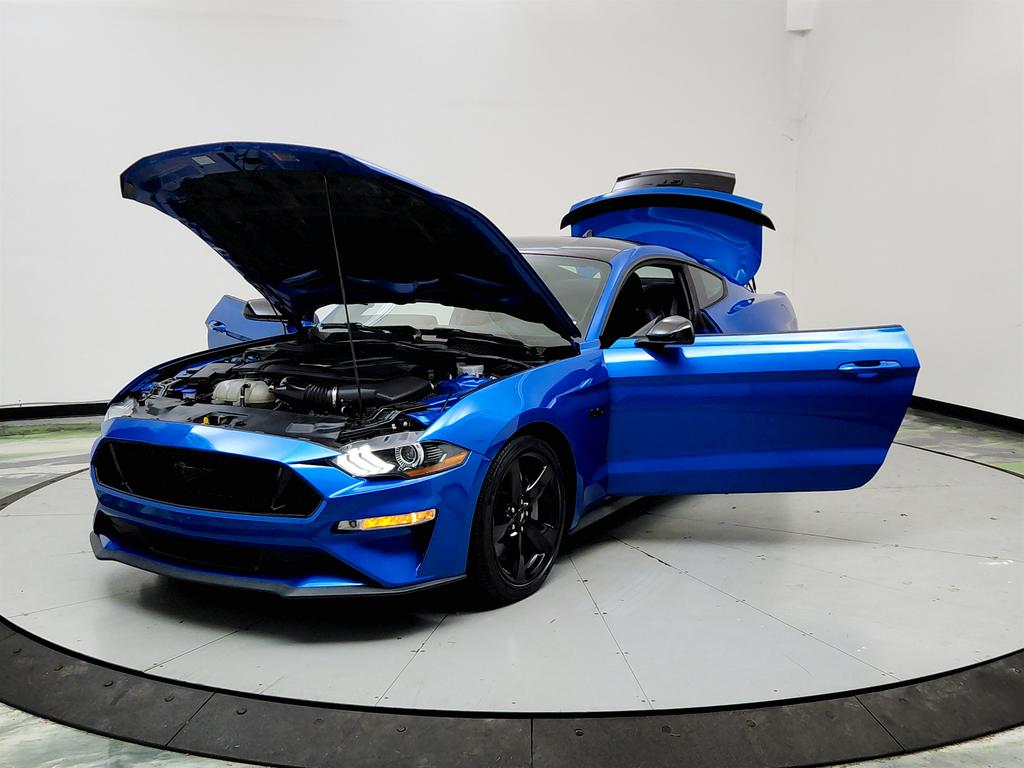 2021 Ford Mustang - $32,995