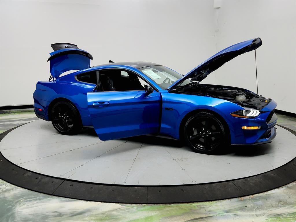 2021 Ford Mustang - $32,995