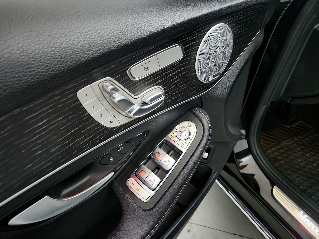 2021 Mercedes-Benz C-Class - $18,750