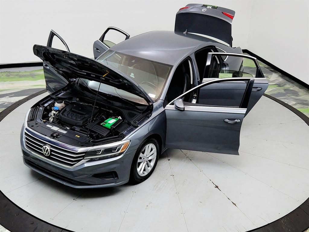 2020 Volkswagen Passat - $9,195