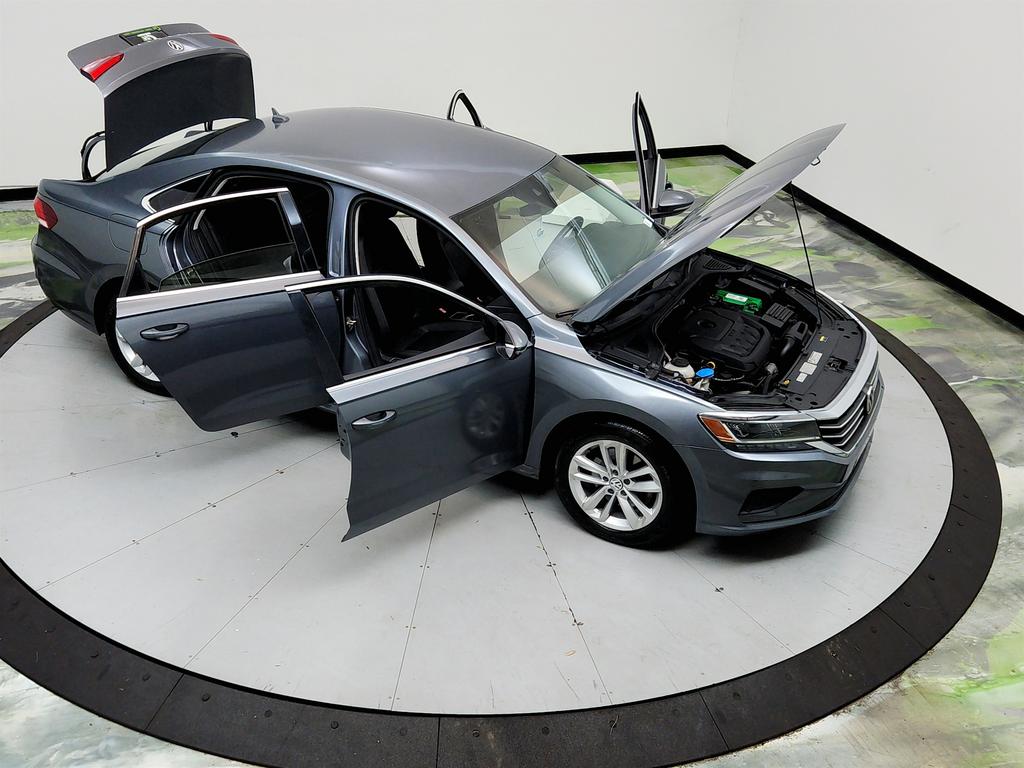 2020 Volkswagen Passat - $9,195