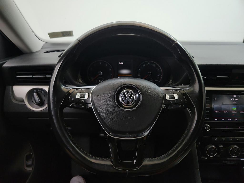 2020 Volkswagen Passat - $9,195