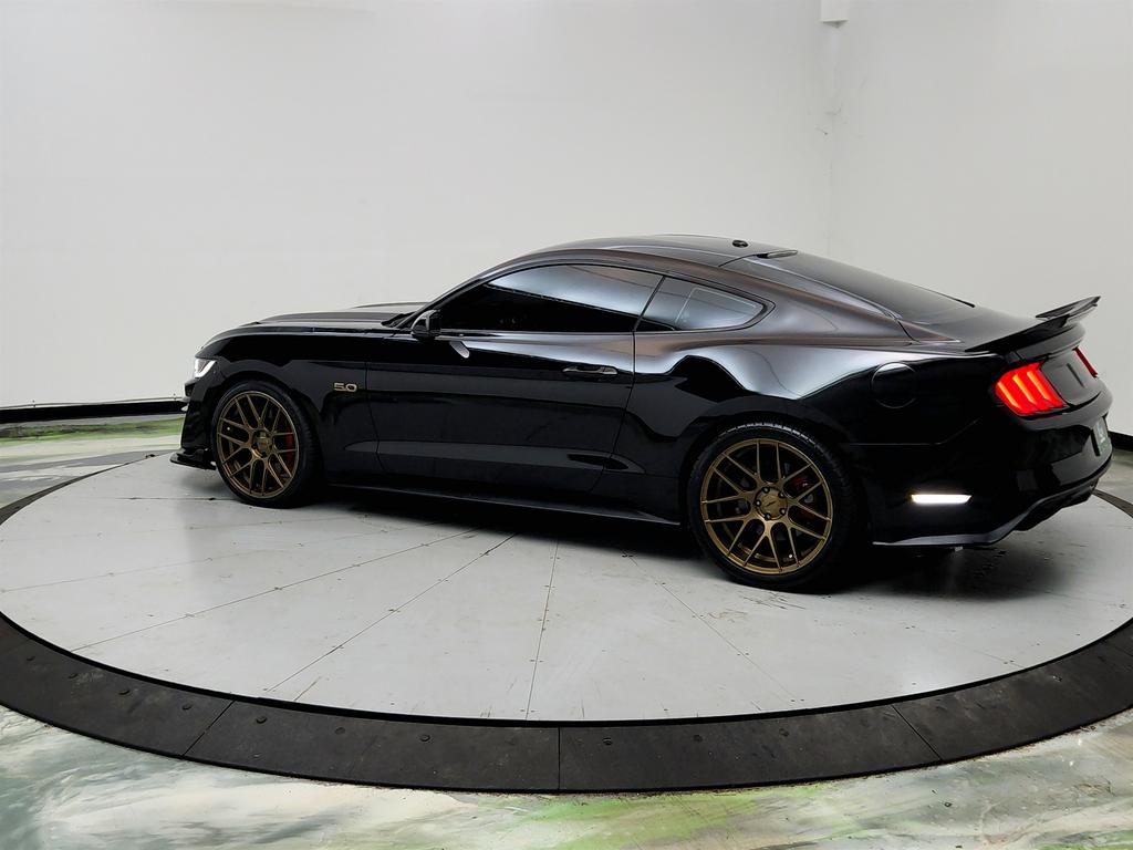 2016 Ford Mustang - $22,795