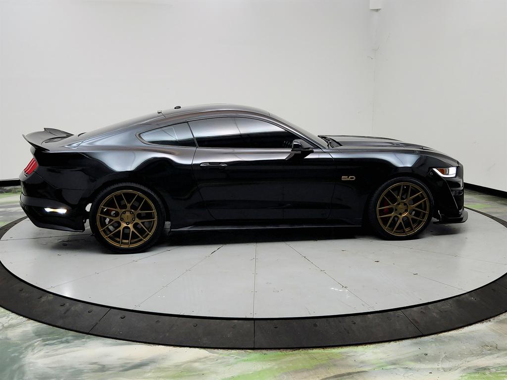 2016 Ford Mustang - $22,795