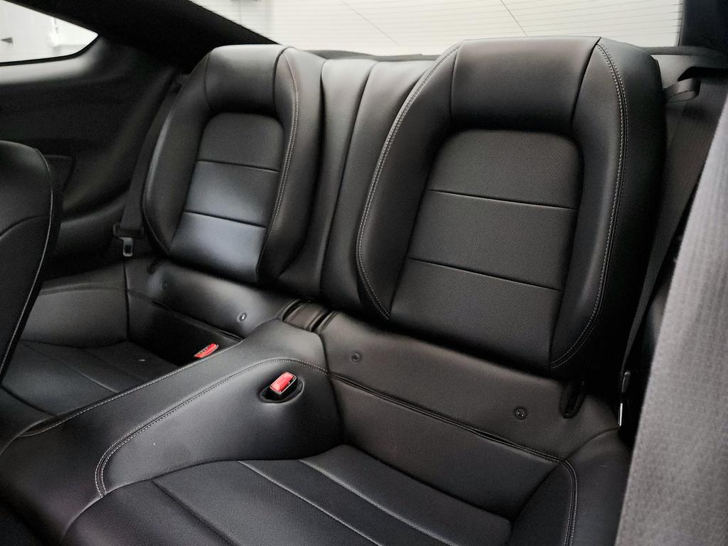 2016 Ford Mustang - $22,795