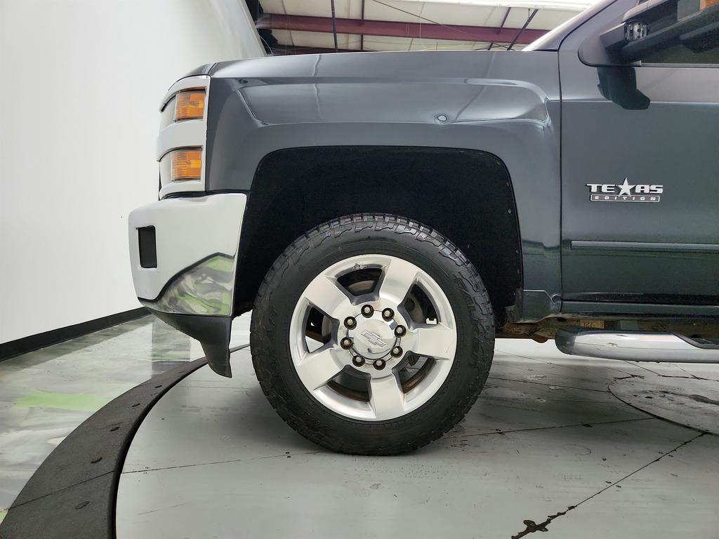 2017 Chevrolet Silverado - $23,950