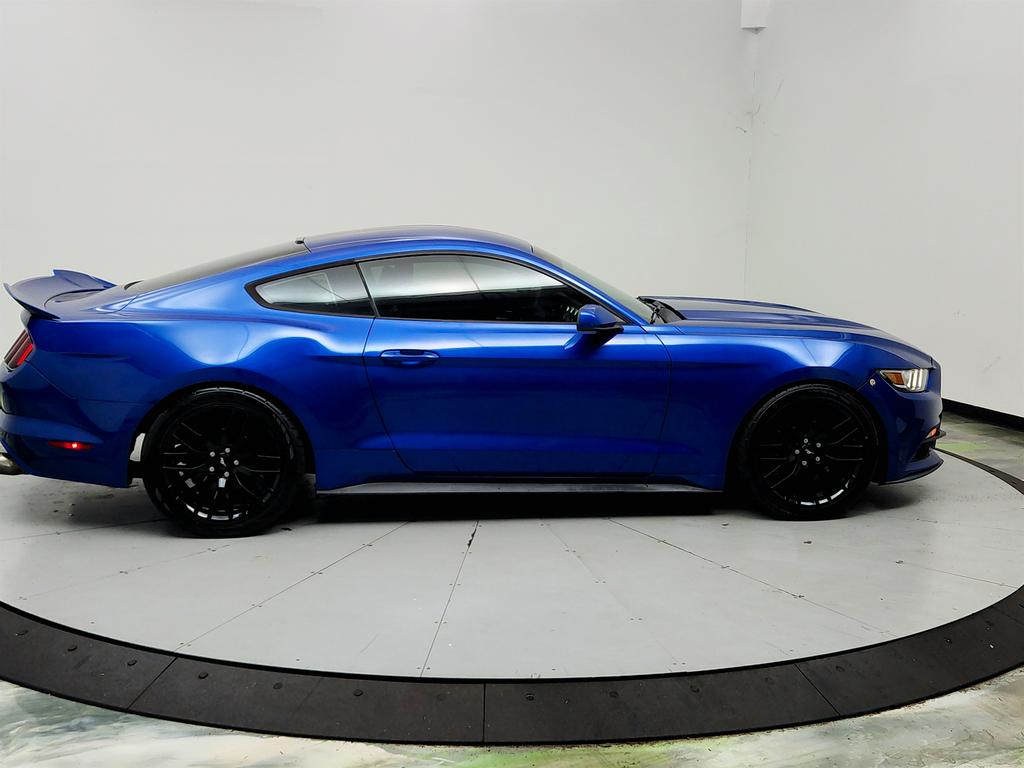 2017 Ford Mustang - $12,350