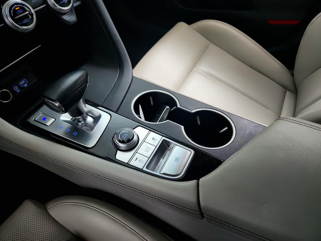 2020 Genesis G70 - $16,150