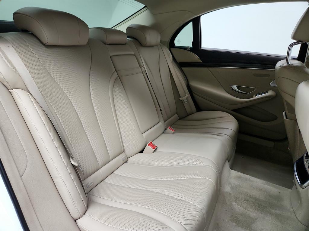 2018 Mercedes-Benz S-class - $23,495