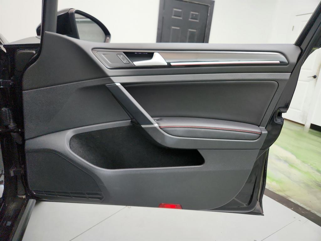 2015 Volkswagen GTI - $13,995