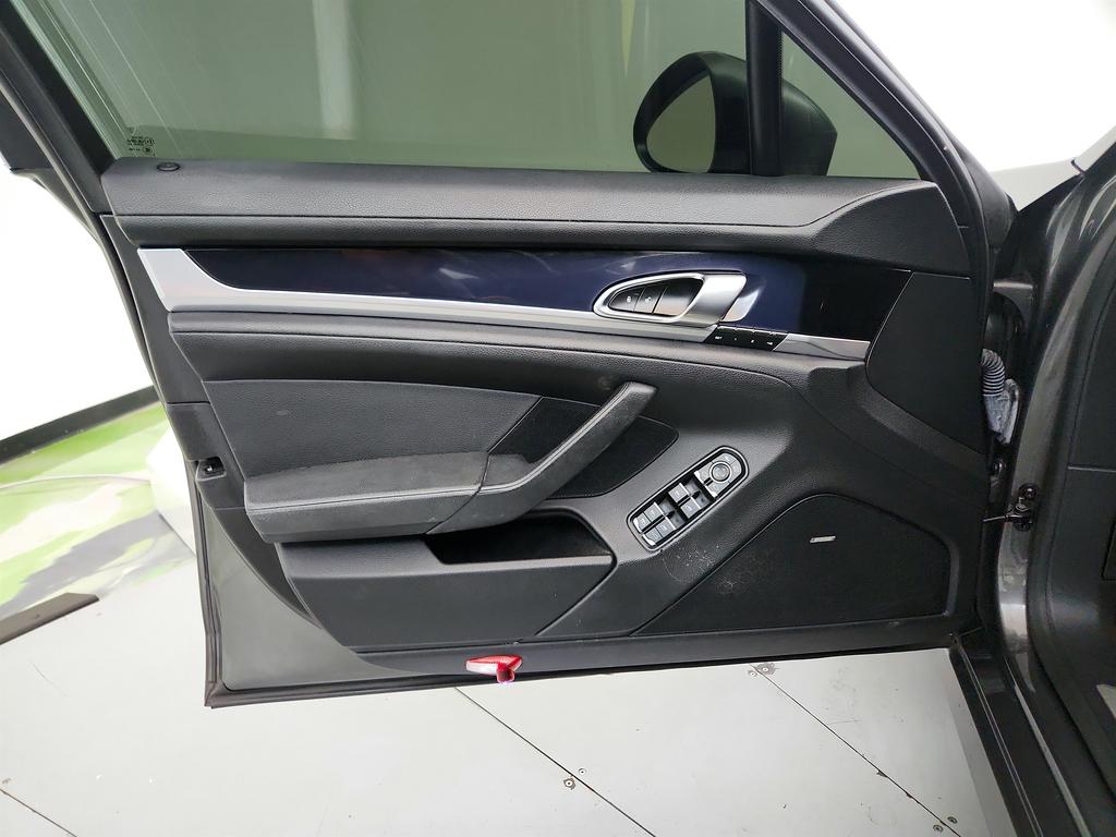 2014 Porsche Panamera - $12,545