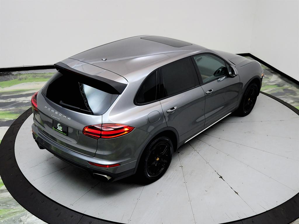 2016 Porsche Cayenne - $11,250