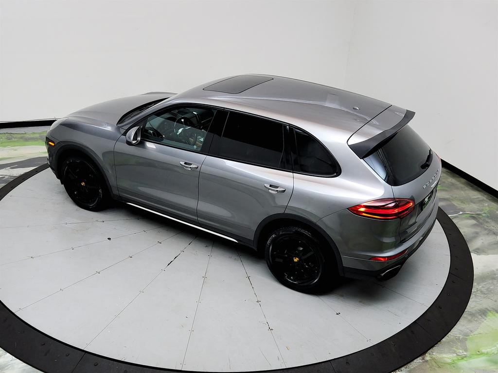 2016 Porsche Cayenne - $11,250