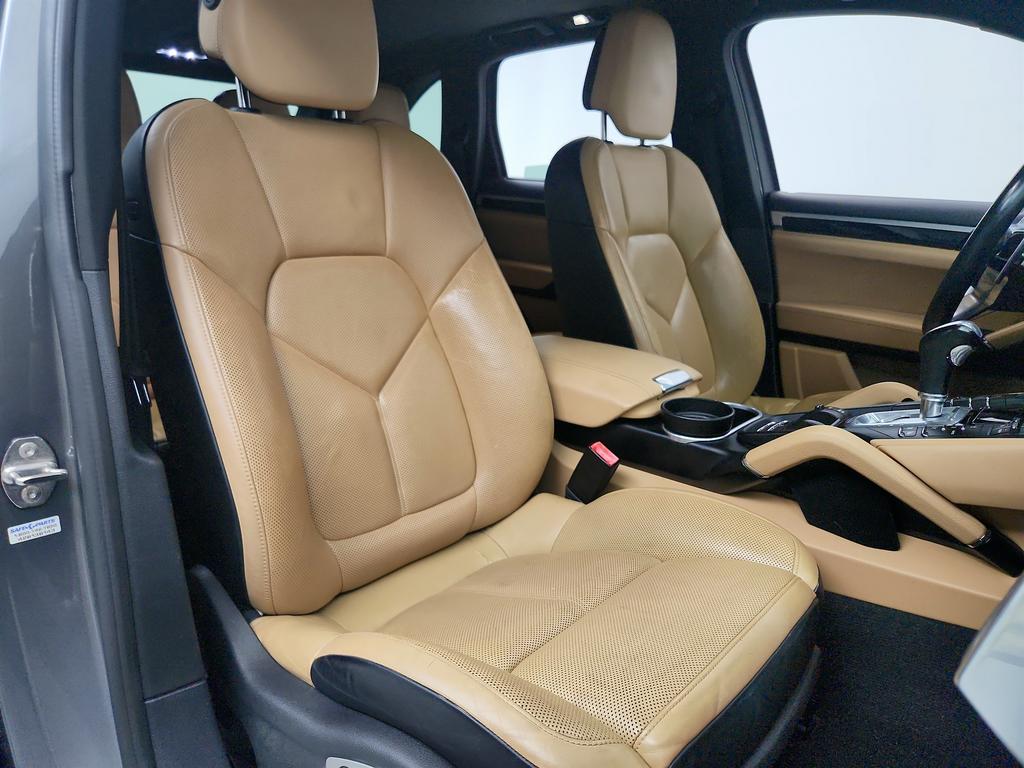 2016 Porsche Cayenne - $11,250