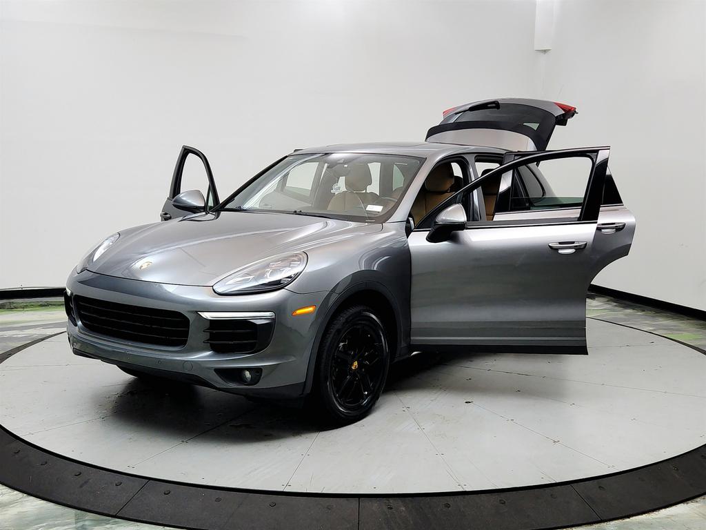 2016 Porsche Cayenne - $11,250