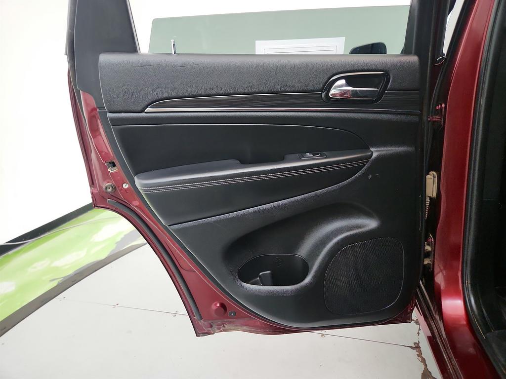 2021 Jeep Cherokee - $15,750