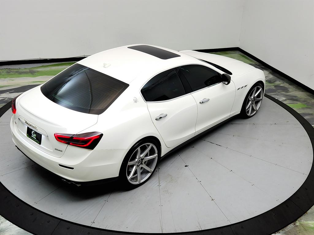 2016 Maserati Ghibli - $11,350