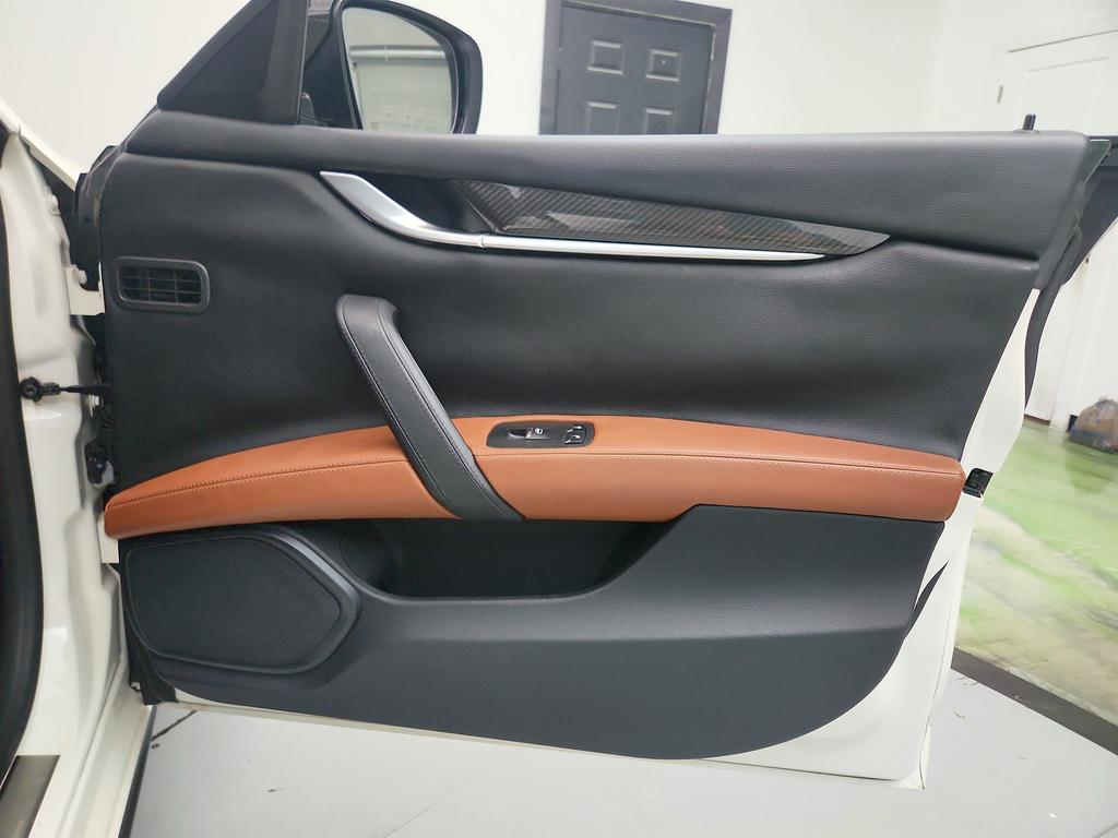 2016 Maserati Ghibli - $11,350