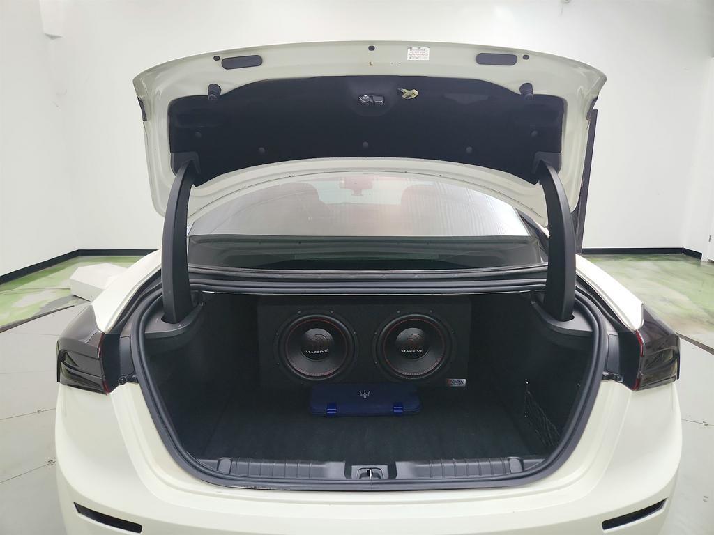 2016 Maserati Ghibli - $11,350