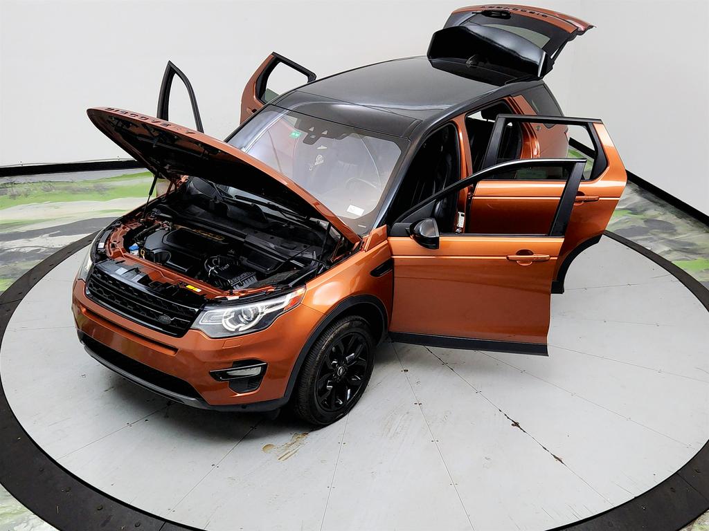 2018 Land Rover Discovery - $9,150