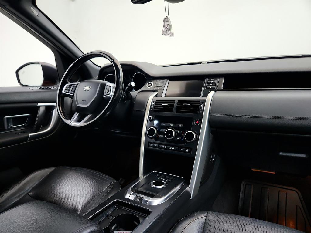 2018 Land Rover Discovery - $9,150