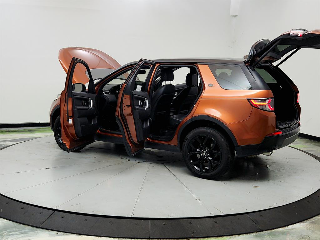 2018 Land Rover Discovery - $9,150