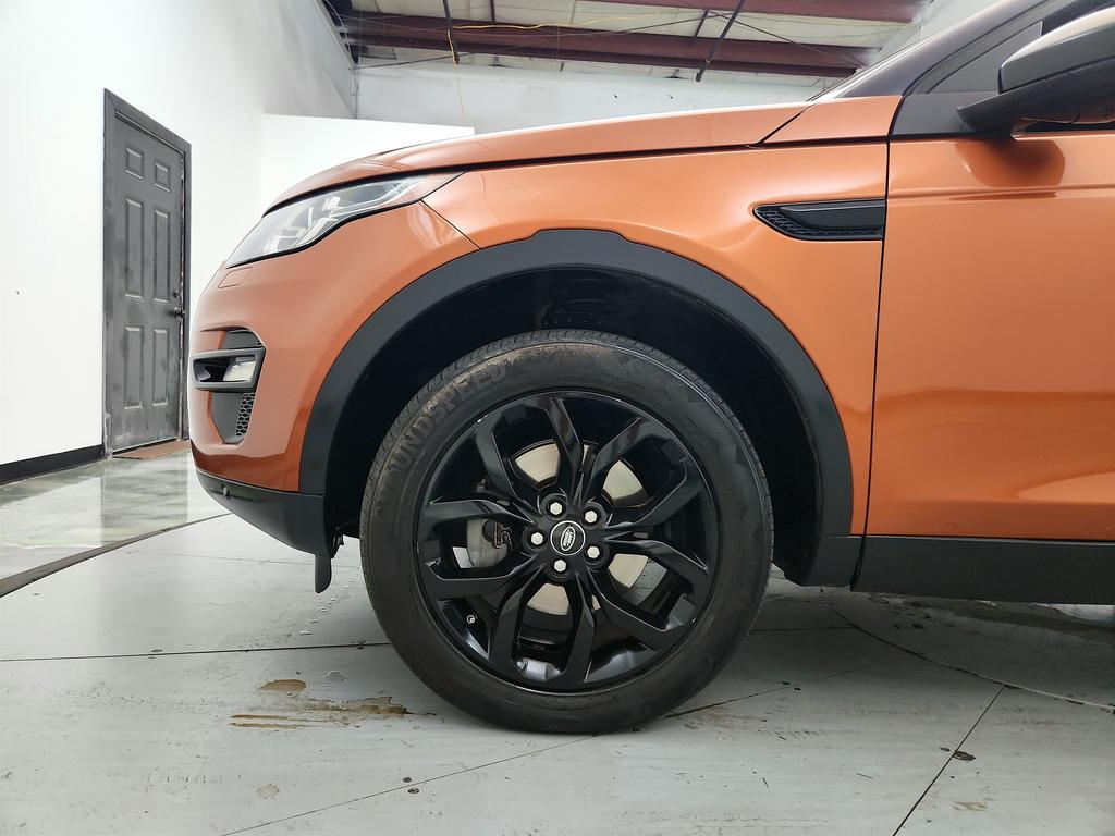 2018 Land Rover Discovery - $9,150