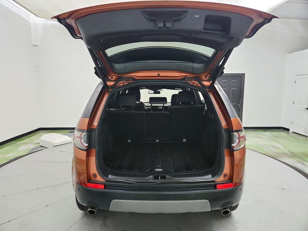 2018 Land Rover Discovery - $9,150