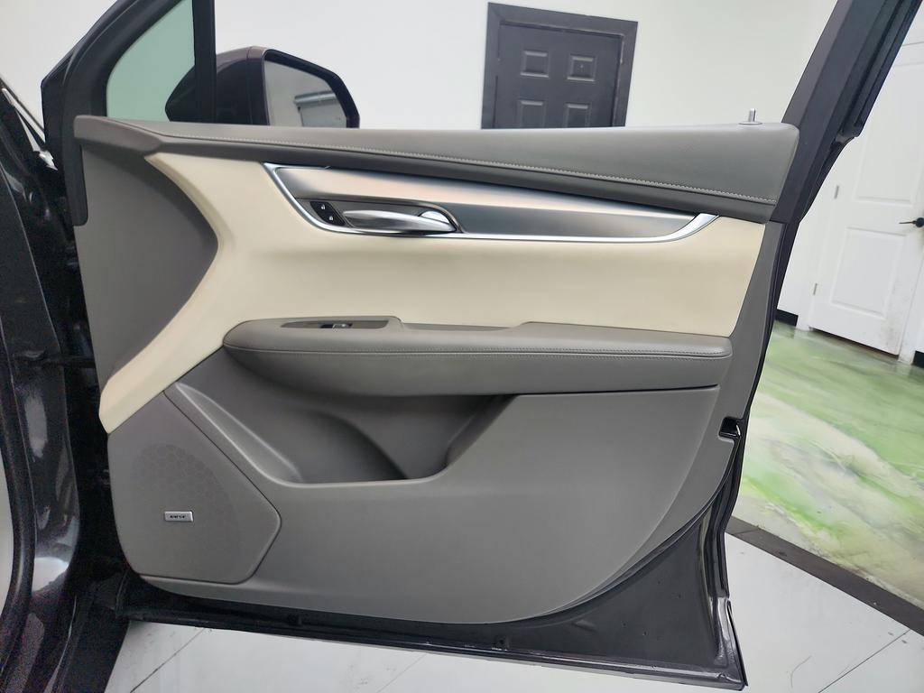 2017 Cadillac XT5 - $9,445