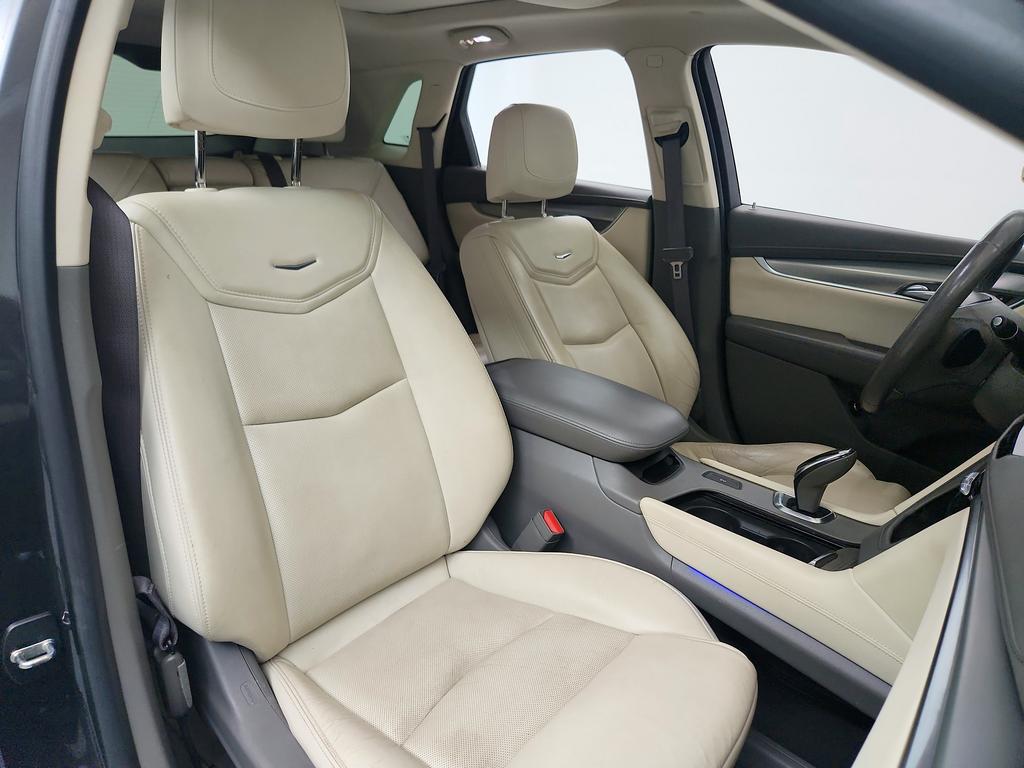 2017 Cadillac XT5 - $9,445
