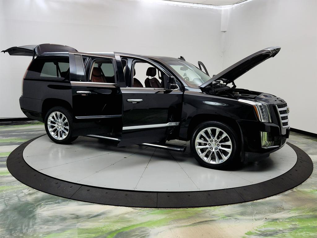 2018 Cadillac Escalade - $30,995