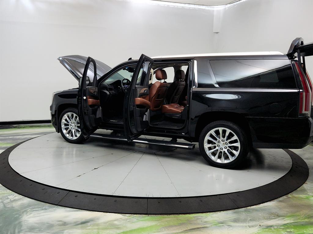 2018 Cadillac Escalade - $30,995