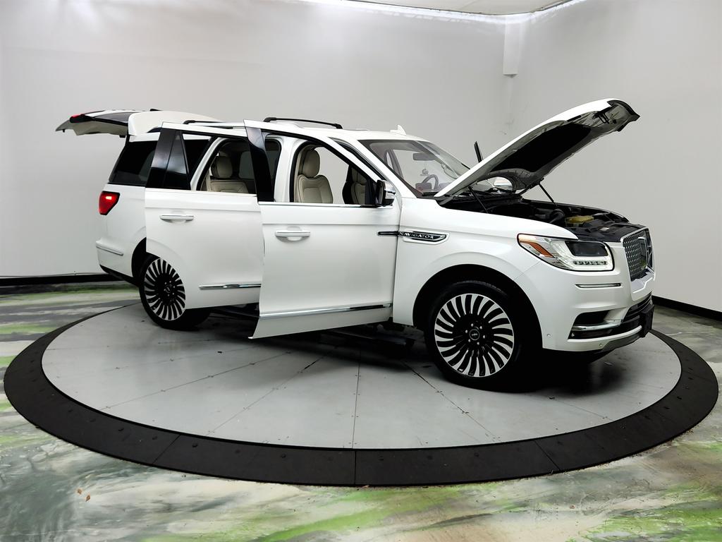 2020 Lincoln Navigator - $33,550