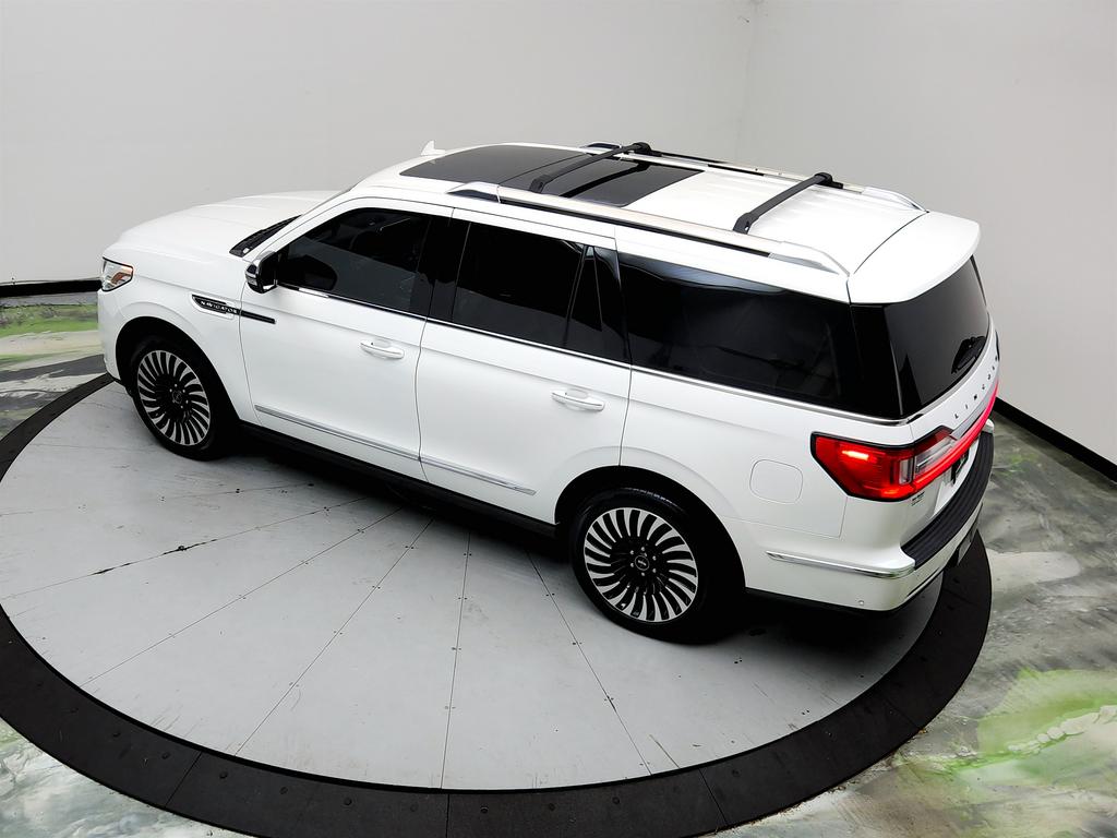 2020 Lincoln Navigator - $33,550