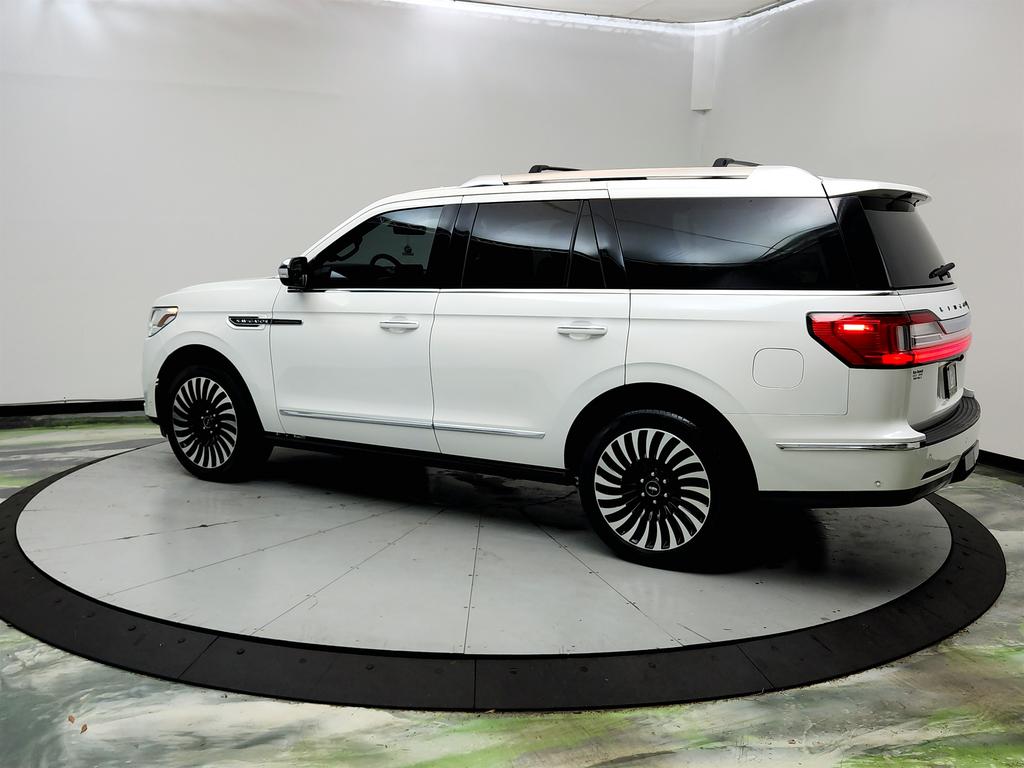 2020 Lincoln Navigator - $33,550