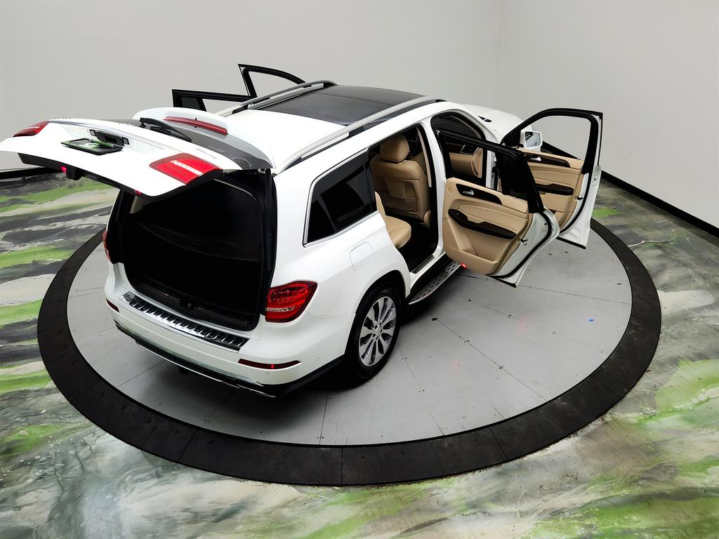 2017 Mercedes-Benz GLS - $14,950